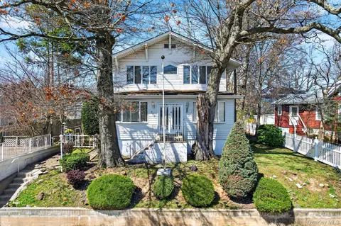 189 Katan Ave, Staten Island, NY 10308