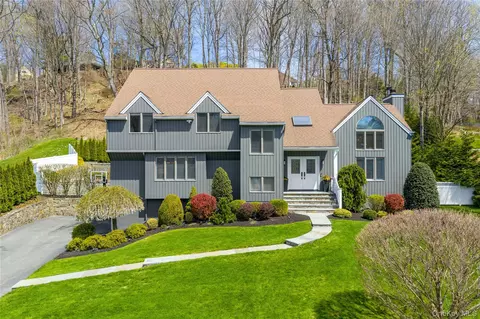 25 Pheasant Run Rd, Mount Pleasant, NY 10570