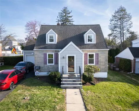 12 Maywood Ave, Rye Brook, NY 10573