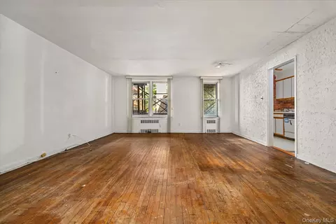 105-33 66th #1G, Forest Hills, NY 11375