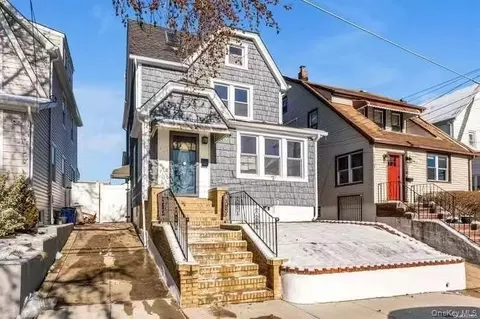 17137 Bagley Ave, Flushing, NY 11358