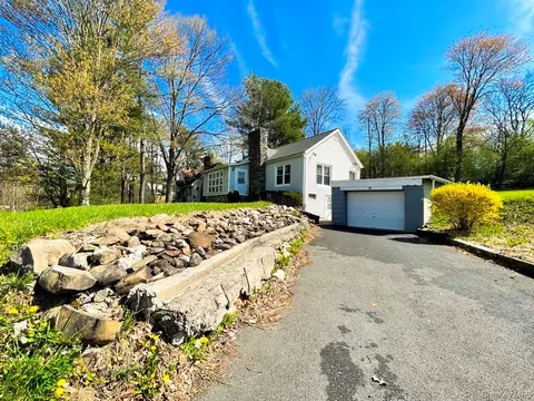 36 Bert Crawford Rd, Middletown, NY 10940