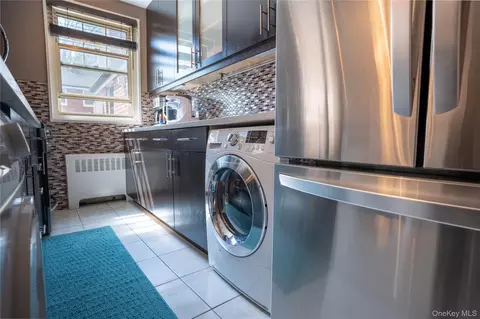 58-29 251st St #1-68, Little Neck, NY 11362