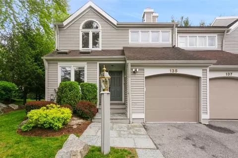 135 Boulder Ridge Rd #E-87, Greenburgh, NY 10583