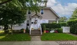 239 Bryant Ave, Floral Park, NY 11001