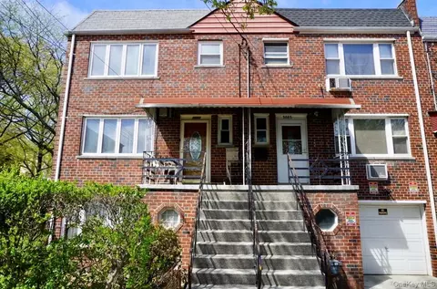 3001 Bronxwood Ave, New York, NY 10469