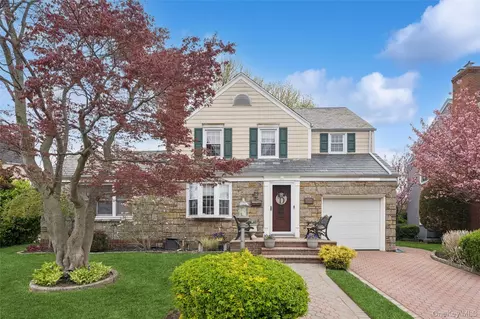 2332 Coventry Rd, Baldwin, NY 11510