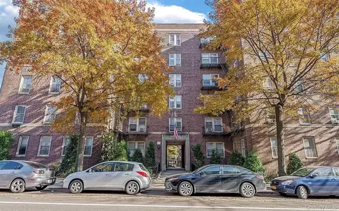 4310 48th Ave #4M, New York, NY 11377