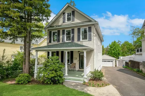 65 Lawton Ave, Greenburgh, NY 10530