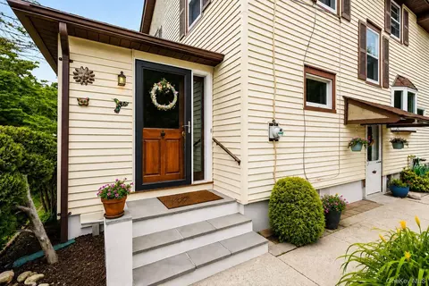 24 Lincoln St, Ramapo, NY 10974