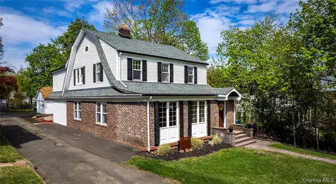 118 Highmount Ave, Clarkstown, NY 10960