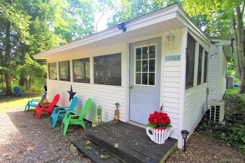 71 Miller Rd #23, Beekman, NY 12533