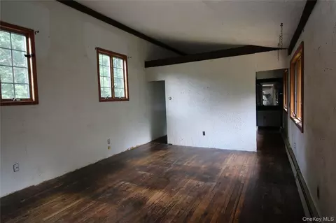 Living - 58 Kentview Dr, Kent, NY 10512 photo 4 of 6