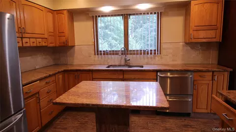 Kitchen - 58 Kentview Dr, Kent, NY 10512 photo 1 of 4