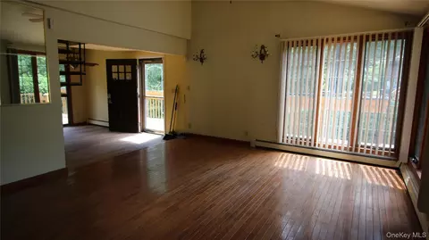 Living - 58 Kentview Dr, Kent, NY 10512 photo 3 of 6