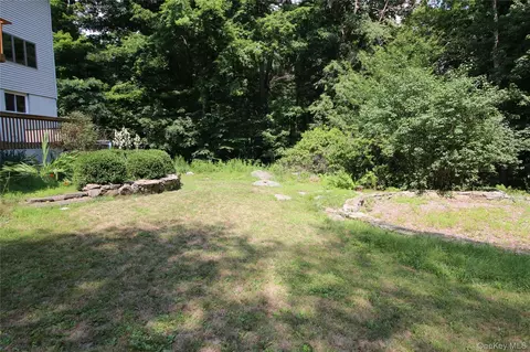 Exterior - 58 Kentview Dr, Kent, NY 10512 photo 9 of 14