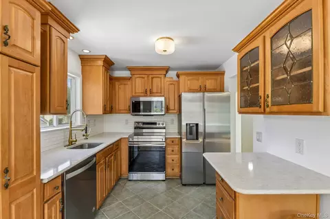 Kitchen - 37 Harper St, Patchogue, NY 11772 photo 3 of 5