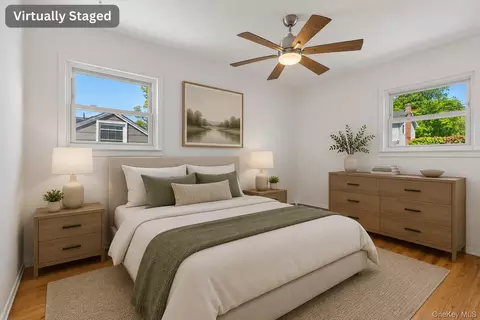 Bedroom - 37 Harper St, Patchogue, NY 11772 photo 8 of 10