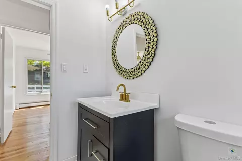 Bath - 37 Harper St, Patchogue, NY 11772 photo 2 of 3