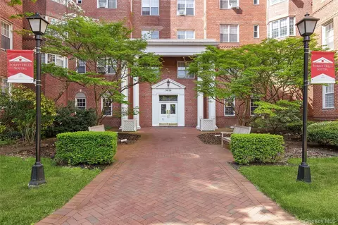 7636 113th St #6M, Forest Hills, NY 11375