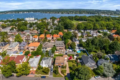 2957 214th Pl, New York, NY 11360