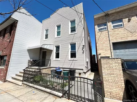 5951 56th Dr, New York, NY 11378