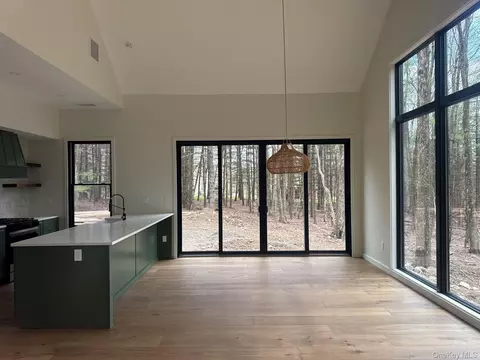 720 Upper Cherrytown Rd, Rochester, NY 12446 photo 4
