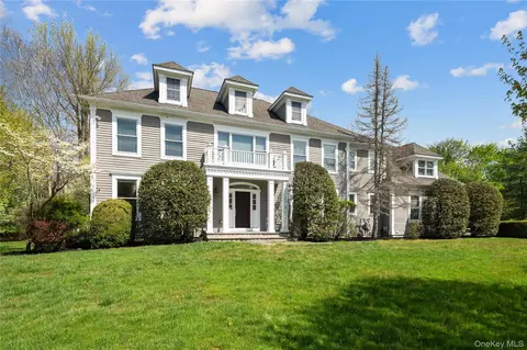 11 Hollow Tree Rd, Briarcliff Manor, NY 10510