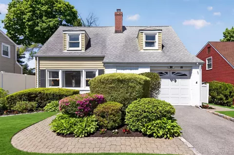 16 Roy Pl, Eastchester, NY 10709