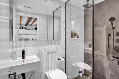 Bath - 6016 68th St, New York, NY 11378 photo 1 of 2