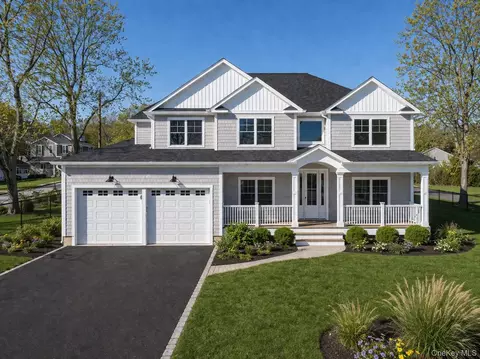 49 Valentine Ave, Huntington, NY 11743