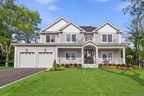 49 Valentine Ave, Huntington, NY 11743