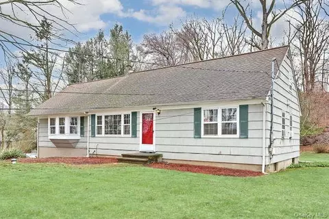 161 Mcnamara Rd, Ramapo, NY 10977