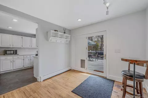Entry Way - 30 Erving Ave, Brookhaven, NY 11772 photo 2 of 3