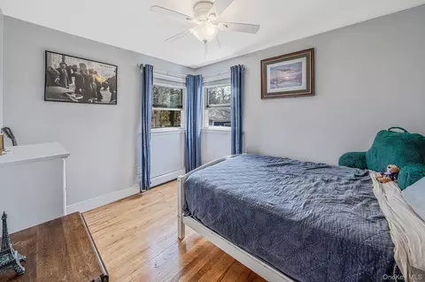 Bedroom - 30 Erving Ave, Brookhaven, NY 11772 photo 2 of 4