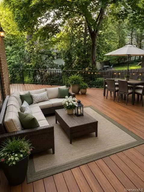 Exterior - 95 Georgia Ave, Yonkers, NY 10708 photo 3 of 5