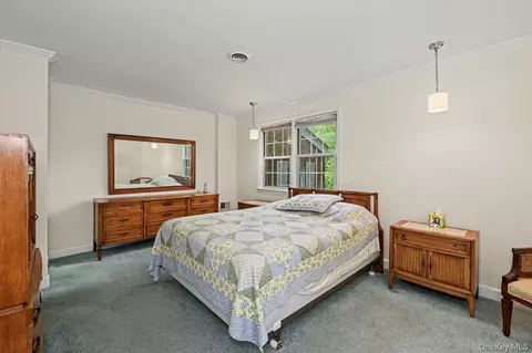 Bedroom - 95 Georgia Ave, Yonkers, NY 10708 photo 1 of 6