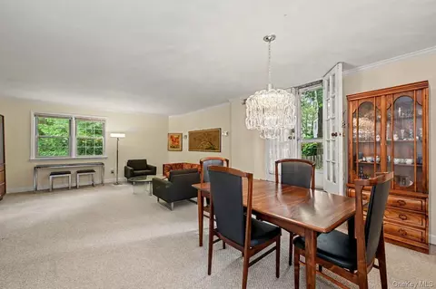 Dining - 95 Georgia Ave, Yonkers, NY 10708 photo 1 of 1