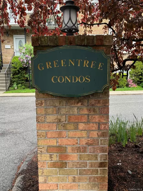 95 Georgia Ave, Yonkers, NY 10708