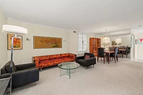 Living - 95 Georgia Ave, Yonkers, NY 10708 photo 1 of 3