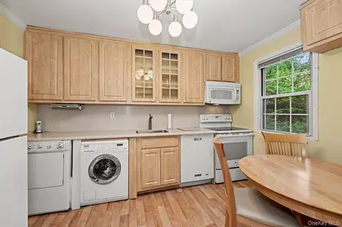 Kitchen - 95 Georgia Ave, Yonkers, NY 10708 photo 1 of 2