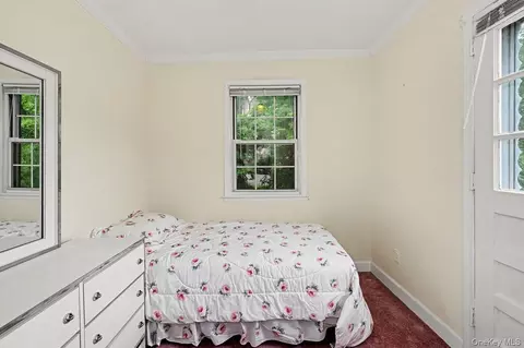 Bedroom - 95 Georgia Ave, Yonkers, NY 10708 photo 6 of 6