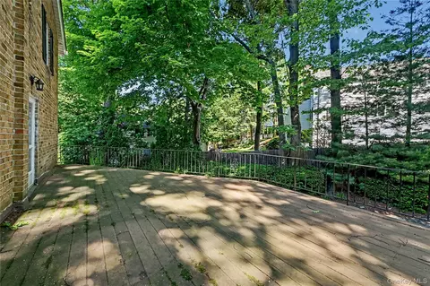 Exterior - 95 Georgia Ave, Yonkers, NY 10708 photo 4 of 5
