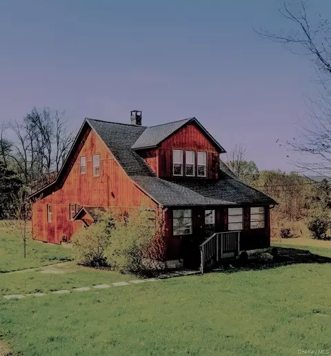 2763 Lucas Tpke, Rochester, NY 12404