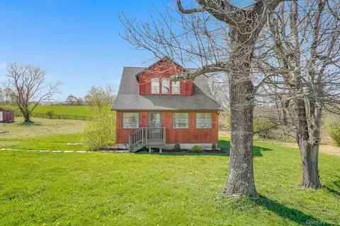 2763 Lucas Tpke, Rochester, NY 12404