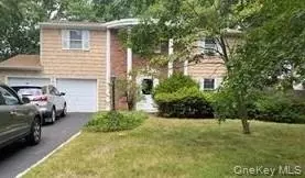 37 Cedar Ave, Coram, NY 11727