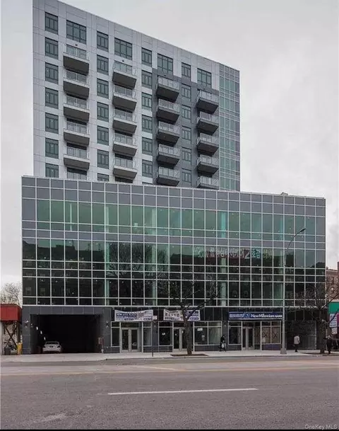 141-26 Northern Blvd #10B, New York, NY 11354