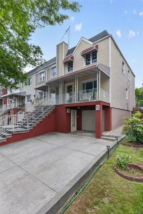 3215 Bruckner Blvd, New York, NY 10461