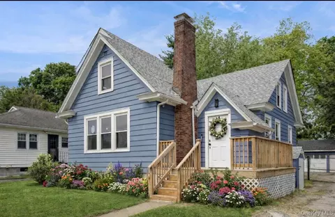 34 Woodland Ave, Poughkeepsie, NY 12603