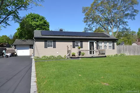 1616 Baldwin Blvd, Bay Shore, NY 11706